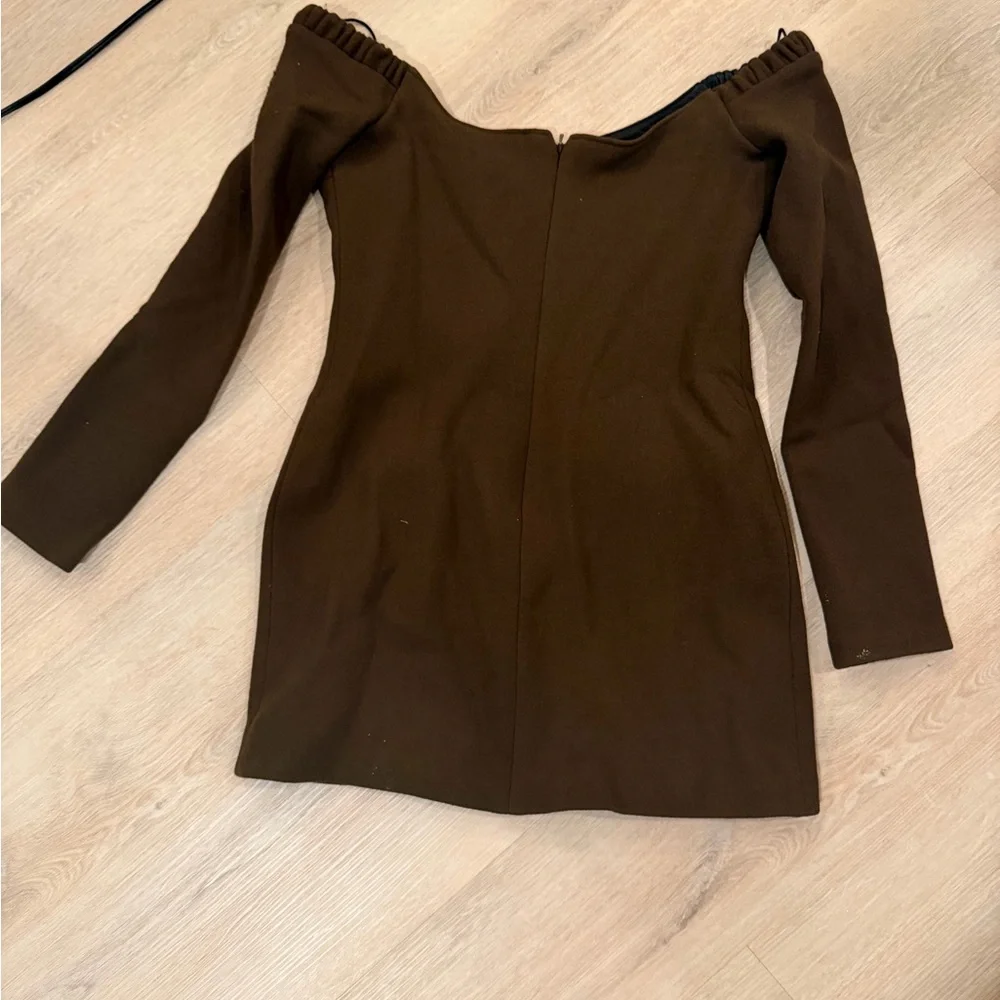 Khaite Off-Shoulder  Octavia Long Sleeve Brown Bodycon Dress - Picture 2 of 5